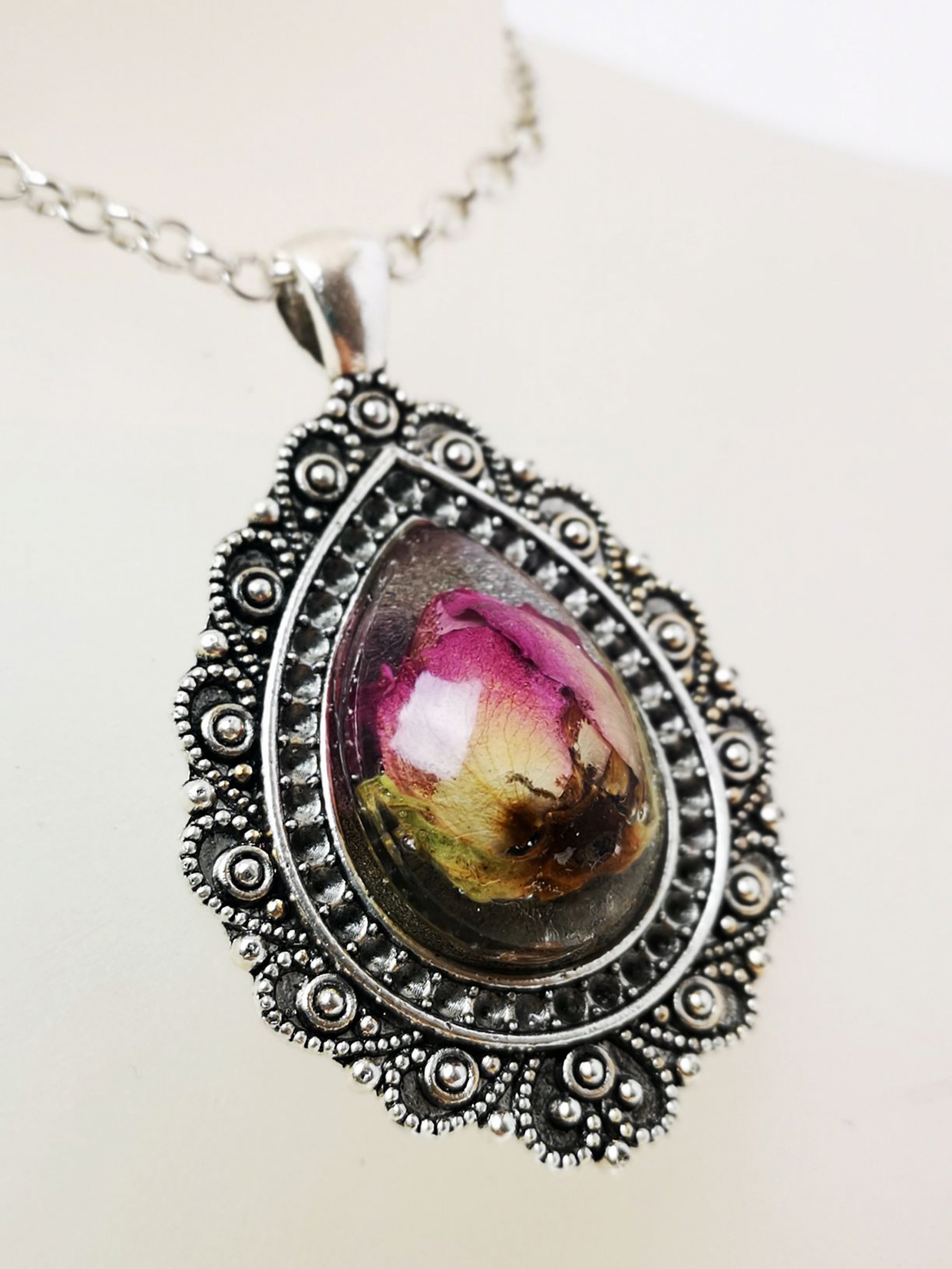 Amulett Rose