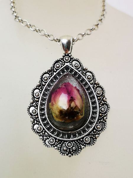 Amulett Rose