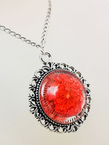 Amulett Blume